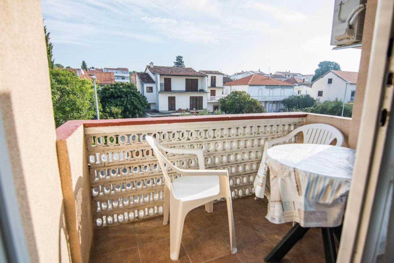 Hotel Sobe Rolo Uz More Biograd Na Moru Exterior foto