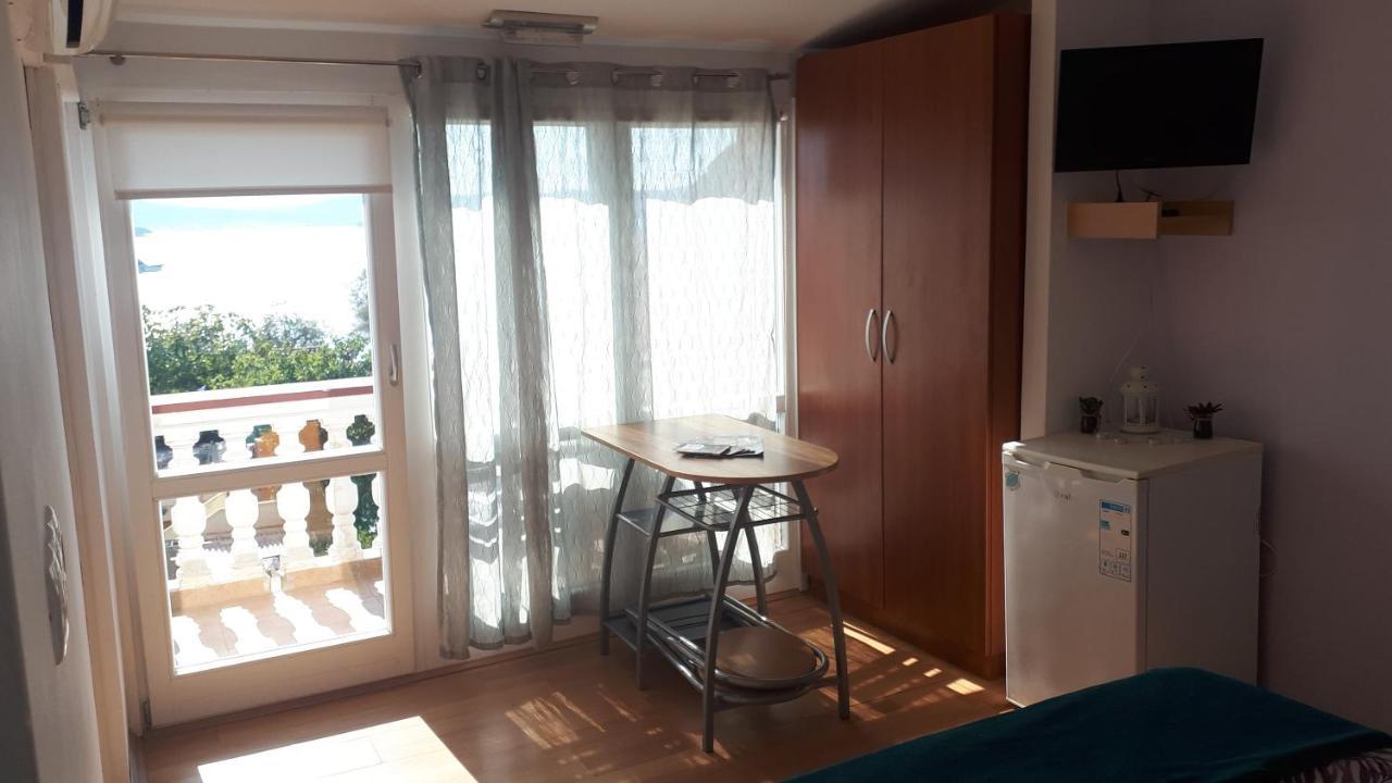 Hotel Sobe Rolo Uz More Biograd Na Moru Exterior foto