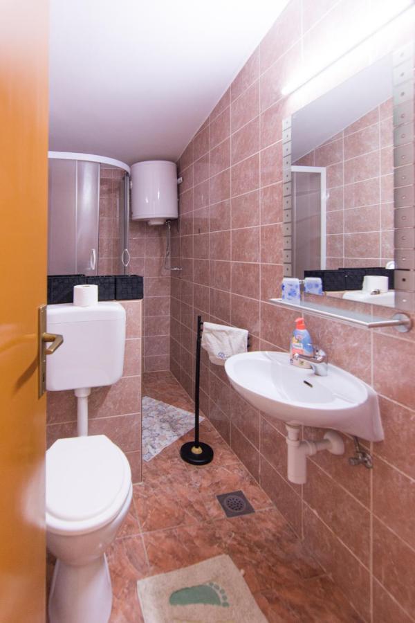 Hotel Sobe Rolo Uz More Biograd Na Moru Exterior foto